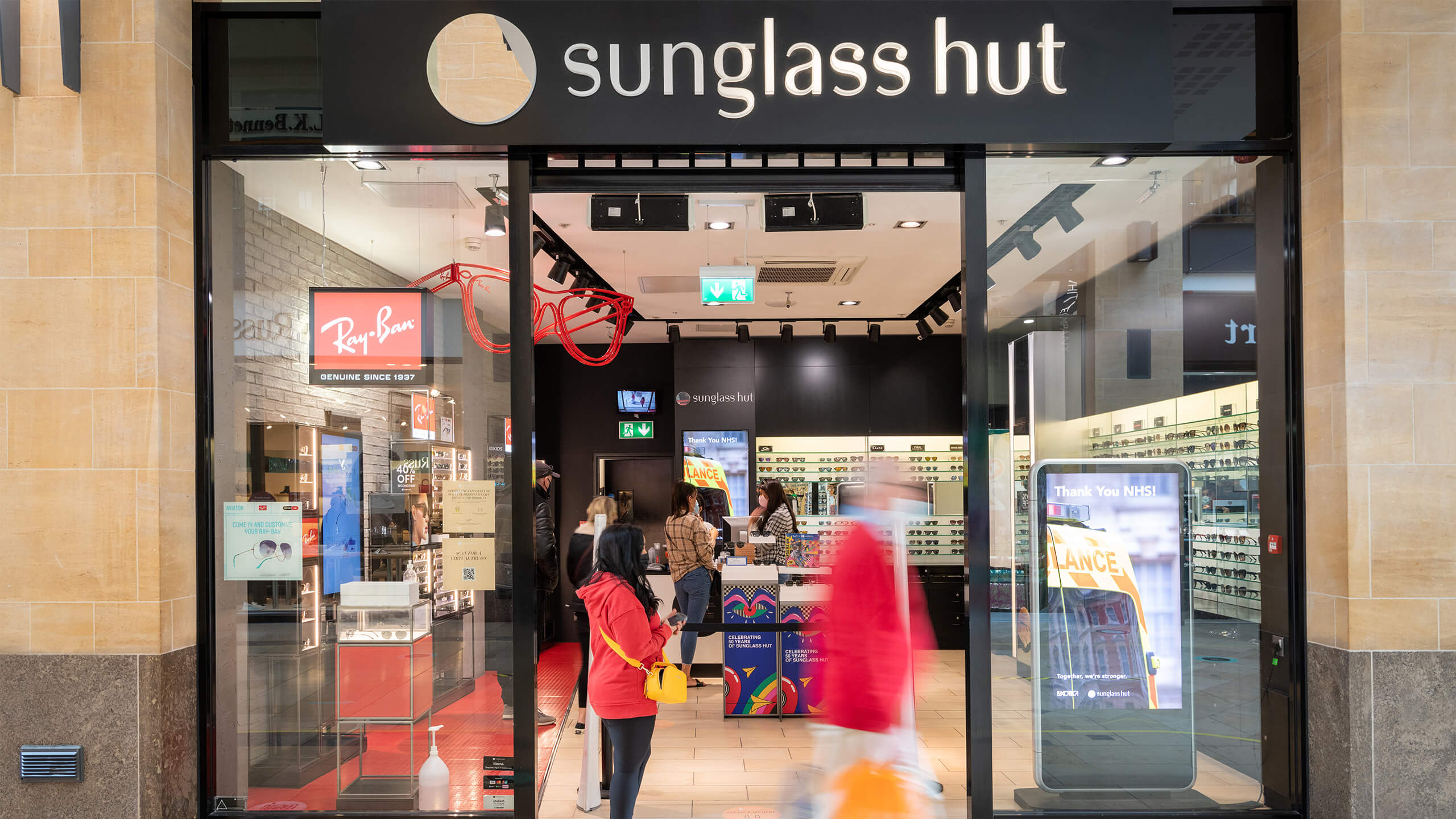 Sunglass Hut