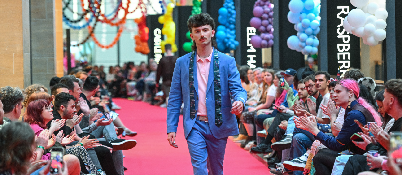 Rainbow Runway 2025 Gant